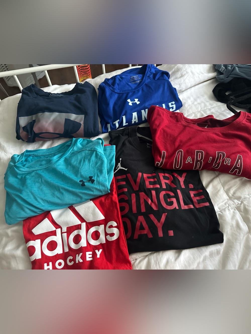Size L/XL Men’s activewear Bundle